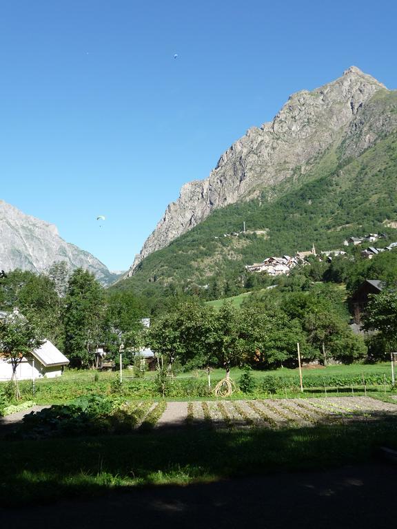 Chateau De La Muzelle Vénosc Buitenkant foto